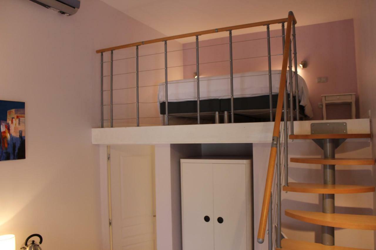 Le Mas De Roux Chambres D'Hotes Bragassargues Exteriör bild