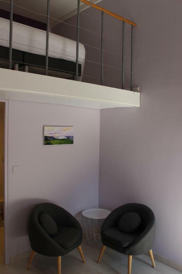 Le Mas De Roux Chambres D'Hotes Bragassargues Exteriör bild